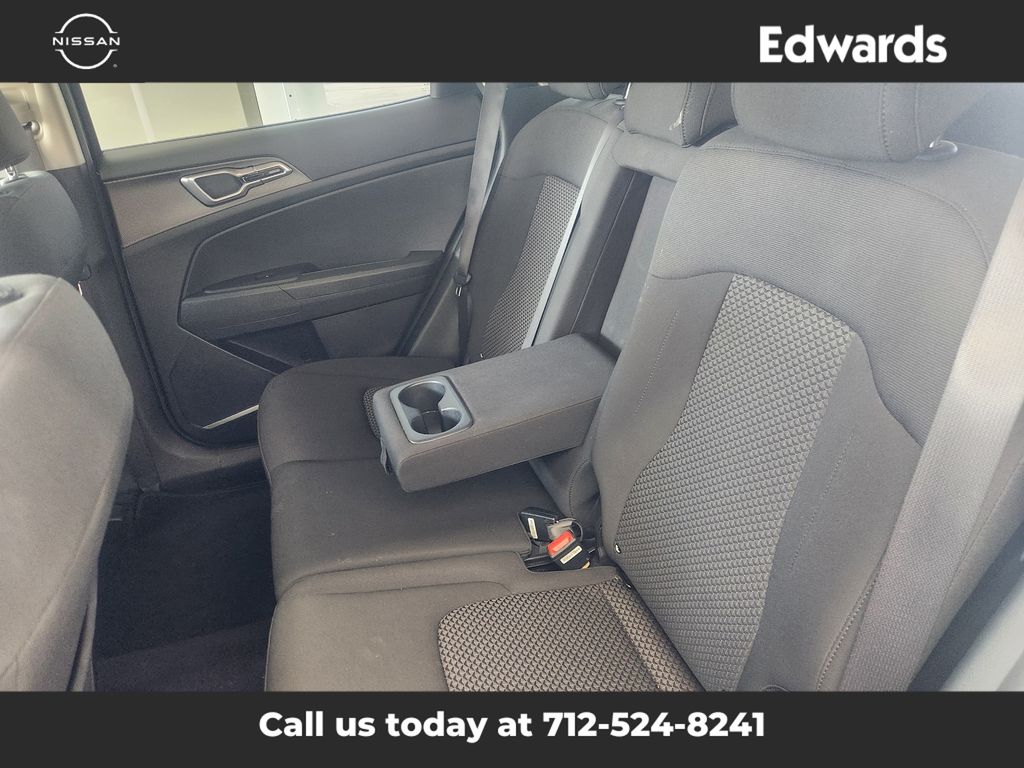 2024 Kia Sportage LX photo 14