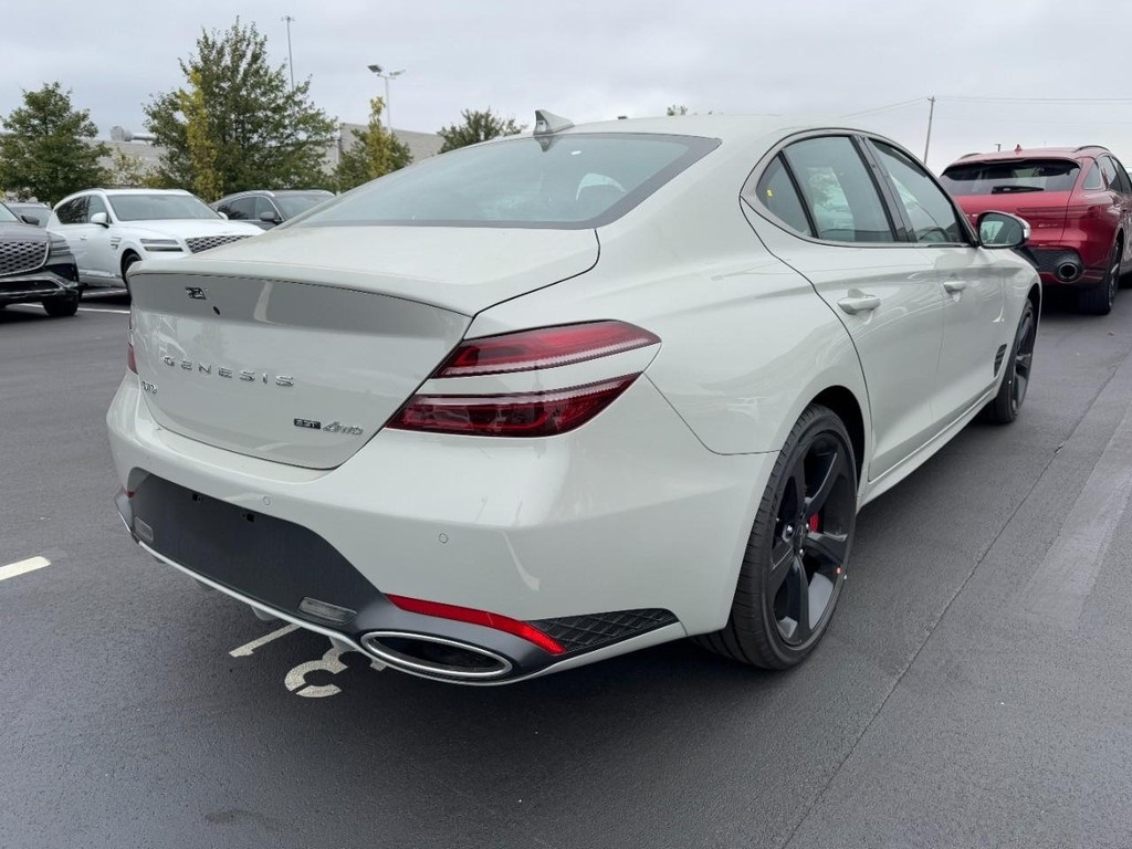 2026 Genesis G70 3.3T Sport Prestige photo 3