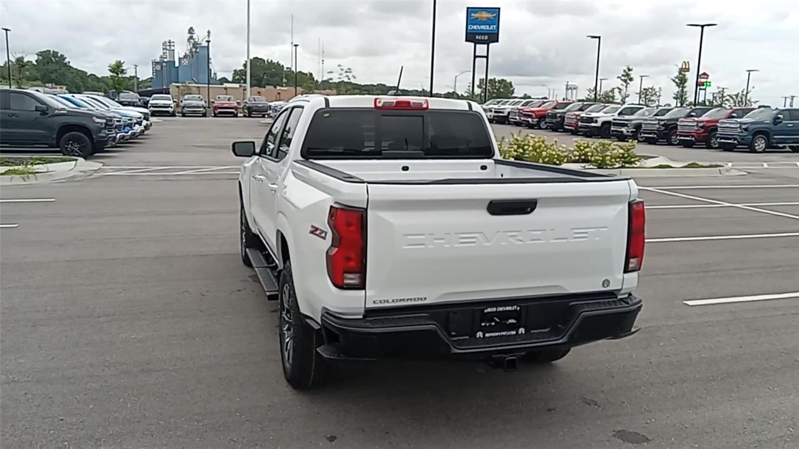 2026 Chevrolet Colorado Z71 photo 3