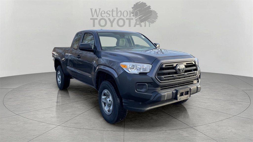 2018 Toyota Tacoma SR's photo