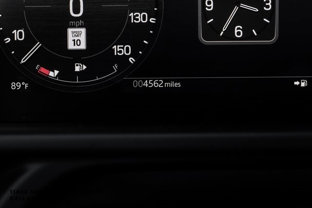 2025 Land Rover Defender 110 X-Dynamic SE photo 16