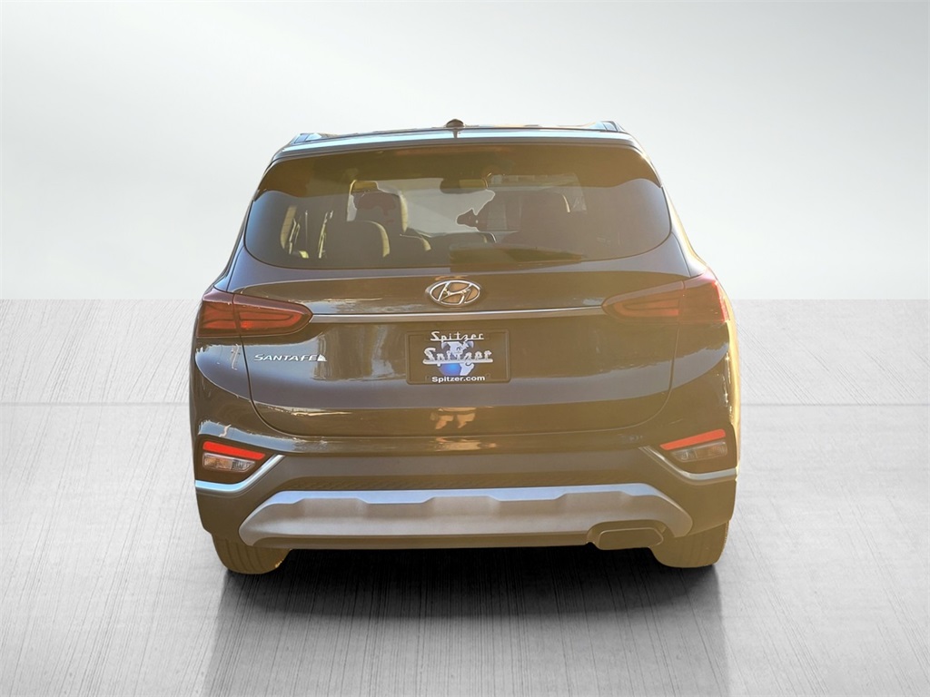 2020 Hyundai Santa Fe SE photo 3
