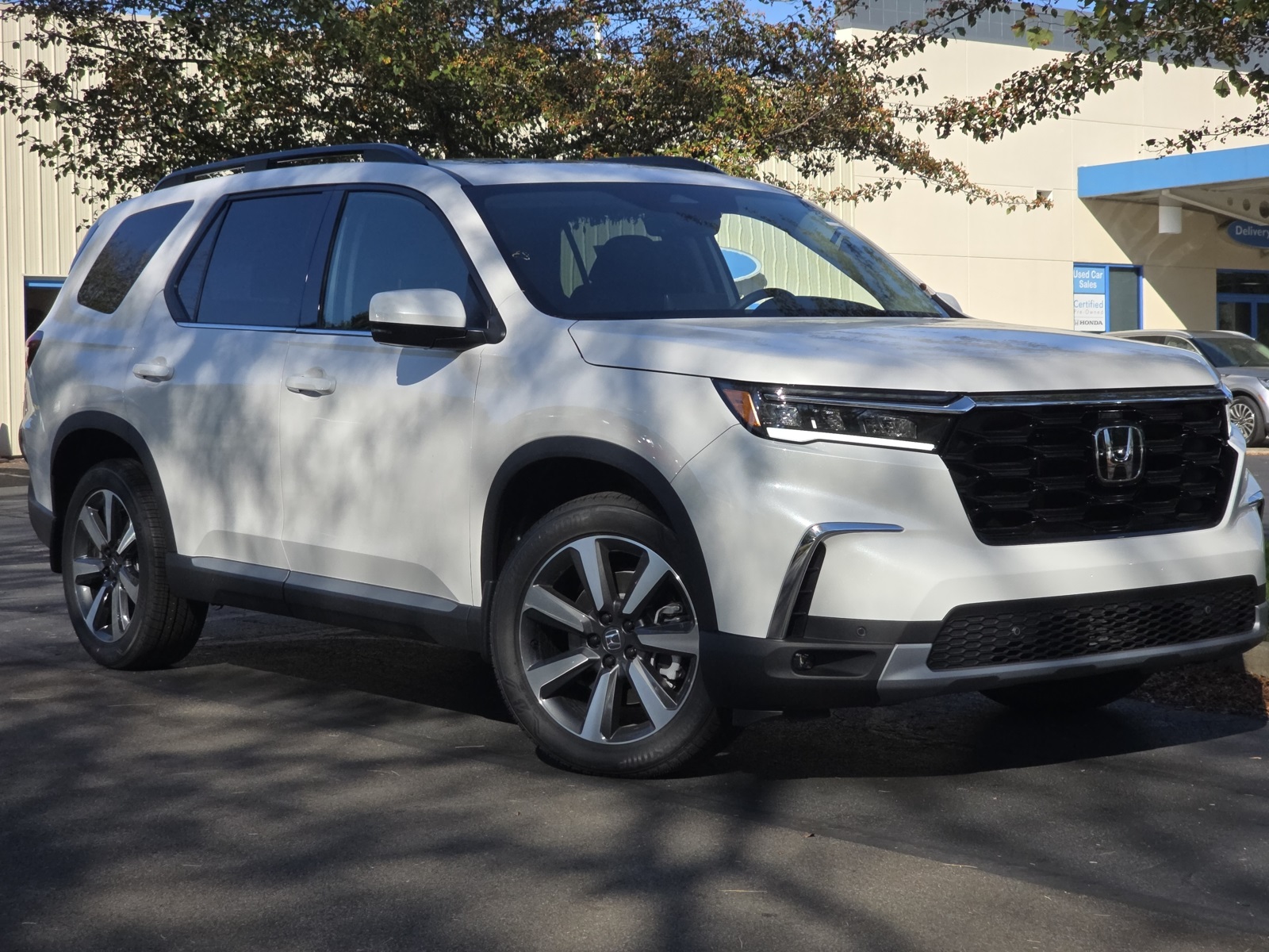 2025 Honda Pilot Touring's photo