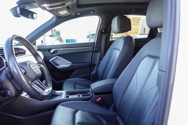 2023 Audi Q3 S line Premium photo 5