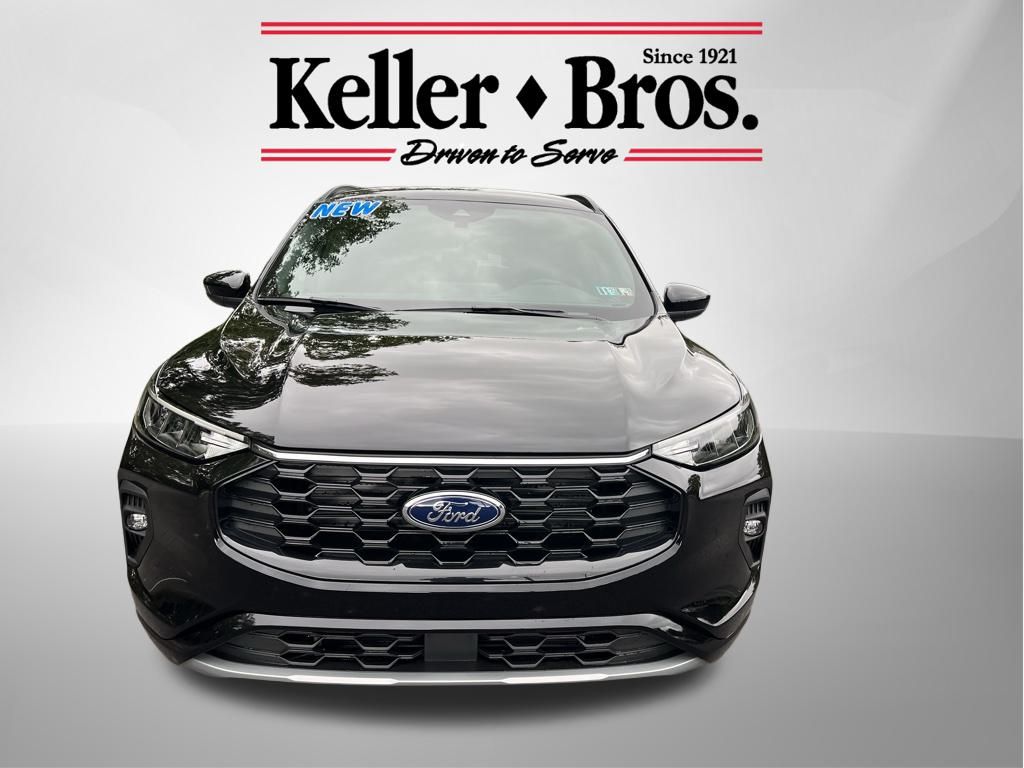 2024 Ford Escape Hybrid ST-Line Select photo 4