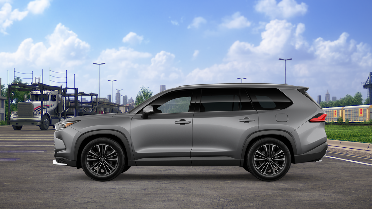 2026 Toyota Grand Highlander Hybrid MAX Platinum AWD photo 4