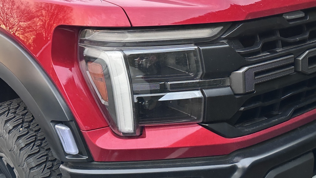 2025 Ford F-150 Raptor photo 2