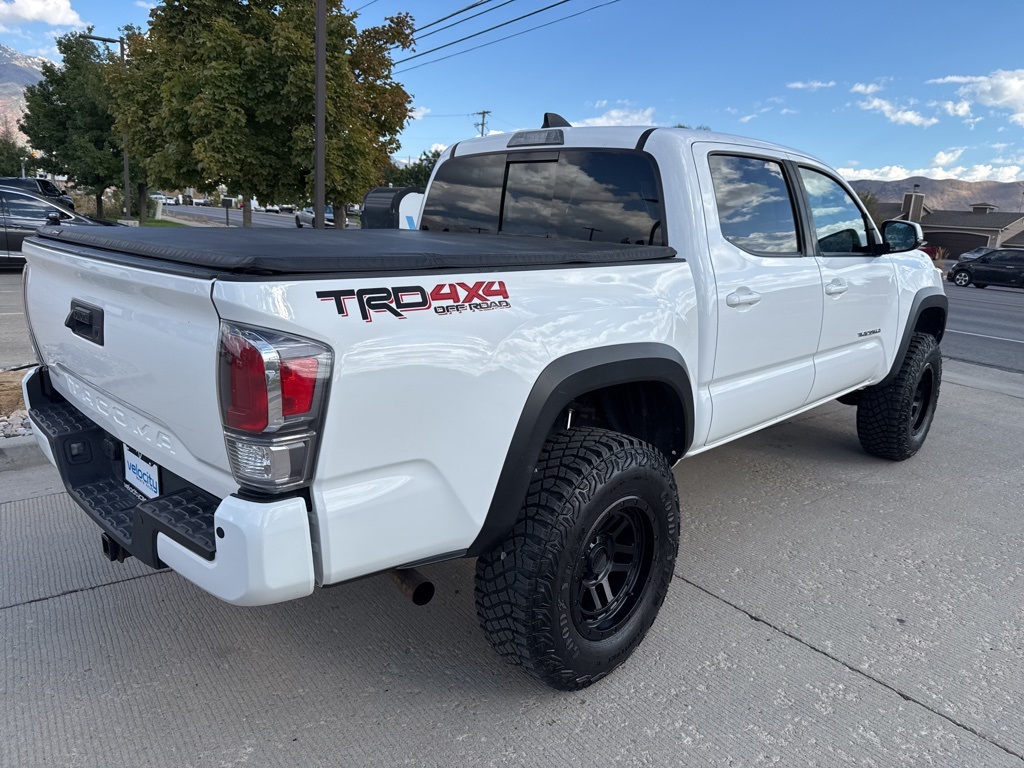 2020 Toyota Tacoma TRD Off-Road photo 3