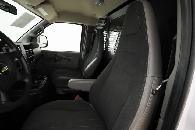 2023 Chevrolet Express Cargo Van 2500 photo 7