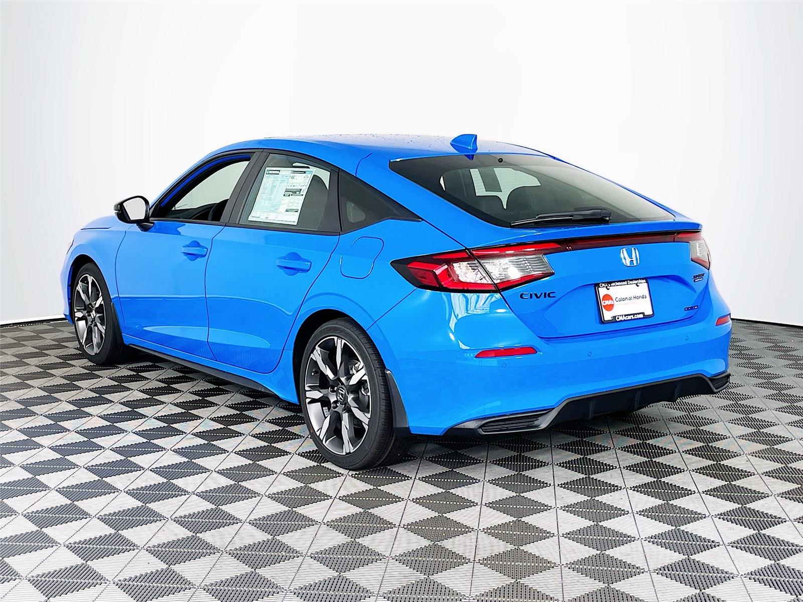 2026 Honda Civic Hybrid Sport Touring Hatchback photo 4