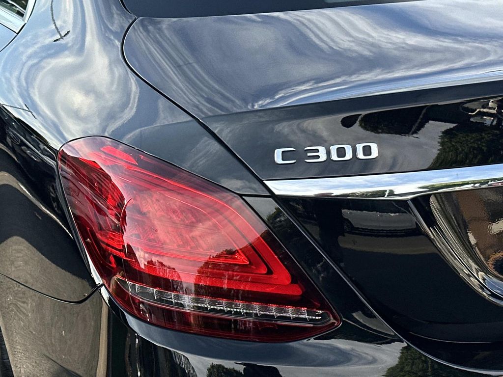 2019 Mercedes Benz C 300 photo 10