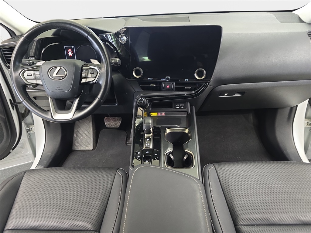 2022 Lexus NX 350h Premium photo 9