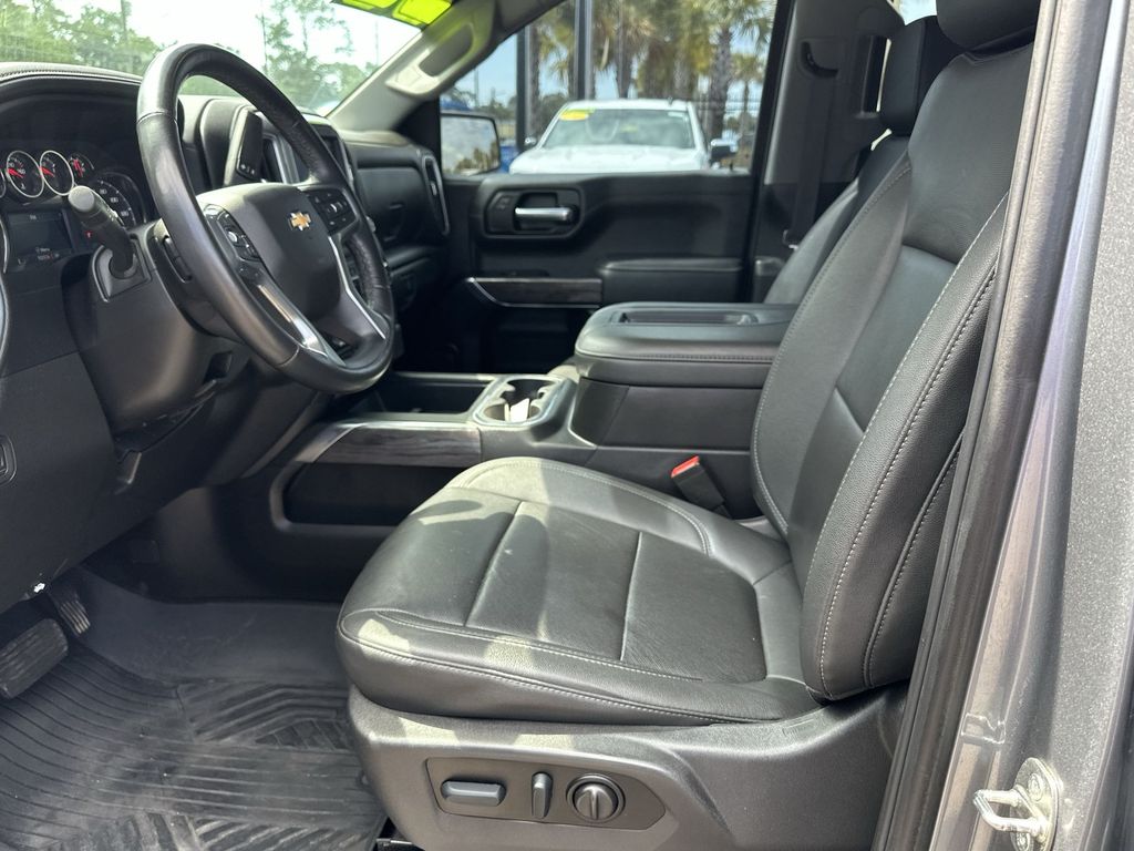 2022 Chevrolet Silverado 1500 LTZ photo 19