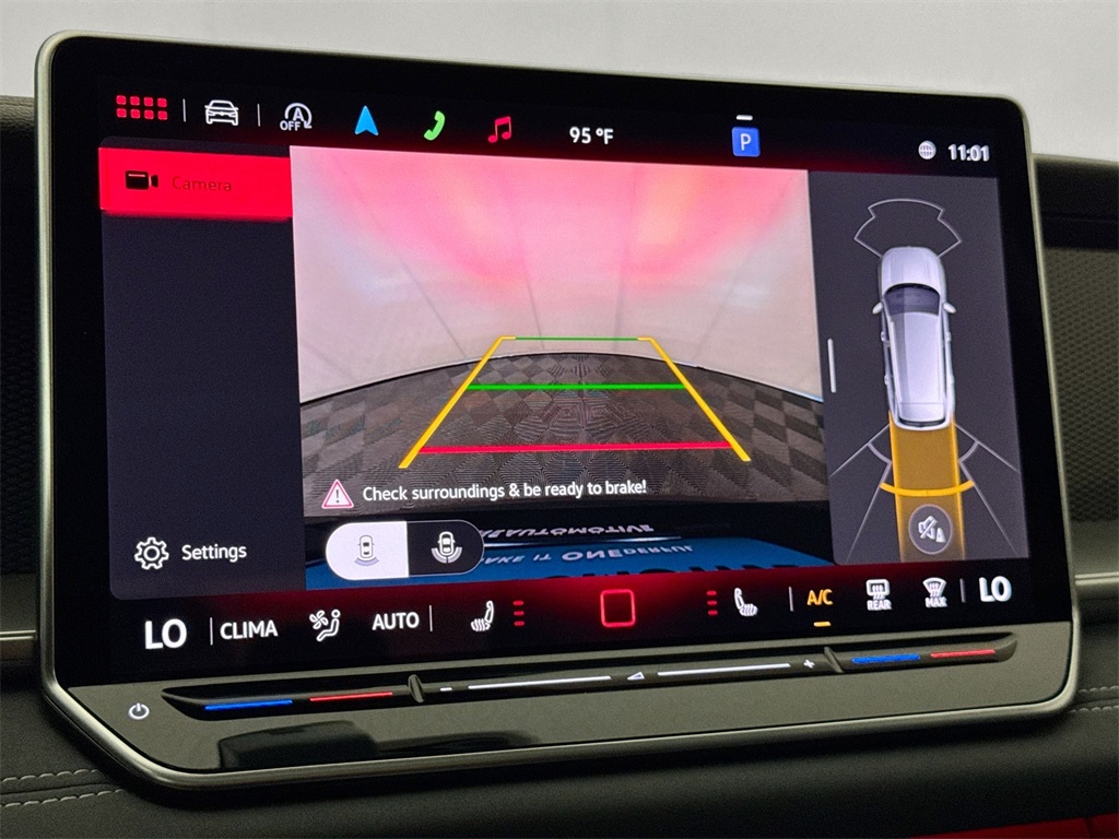 2025 Volkswagen Tiguan SE photo 32