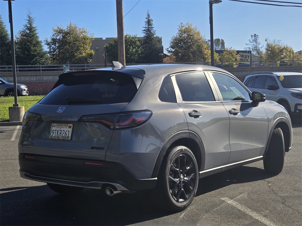 2025 Honda HR-V Sport photo 3
