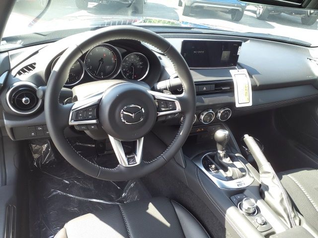 2025 Mazda MX-5 Miata Miata RF Grand Touring photo 7