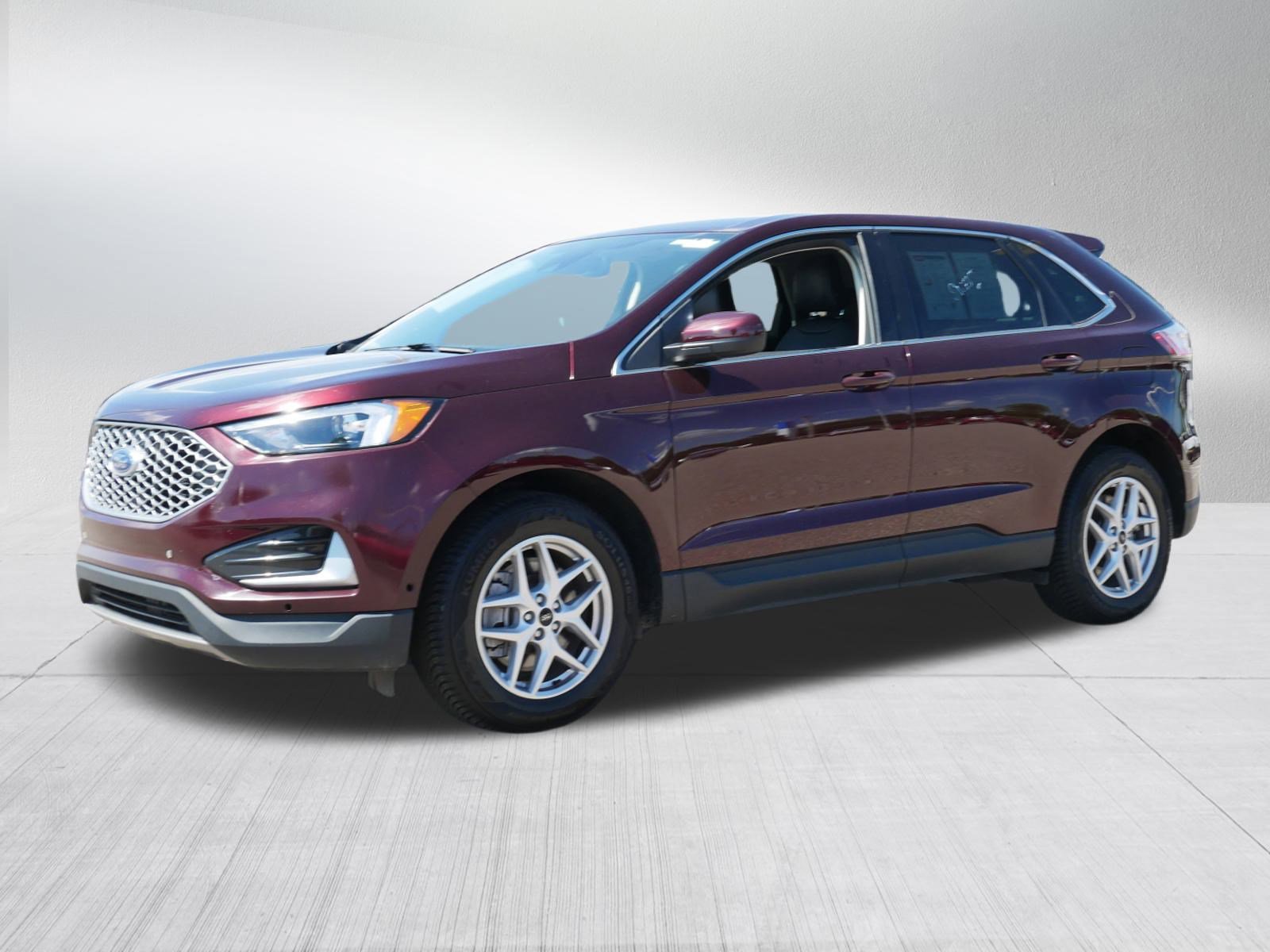 2024 Ford Edge SEL photo 3
