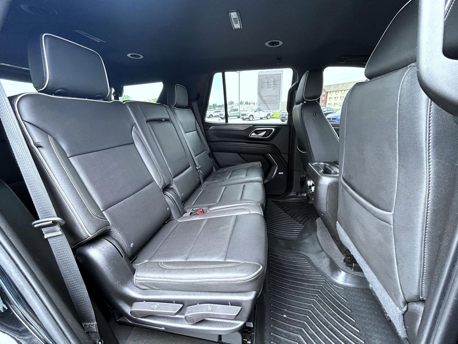 2023 Gmc Yukon SLT photo 19