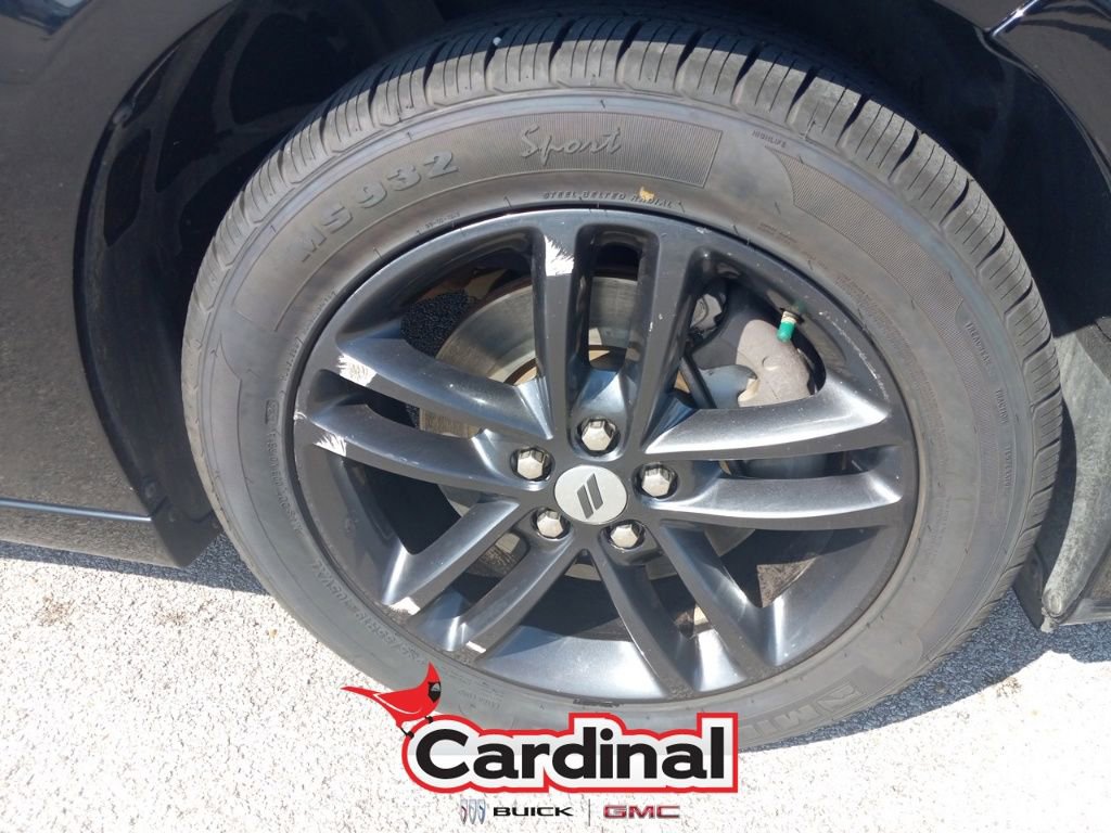 2019 Dodge Charger SXT photo 2