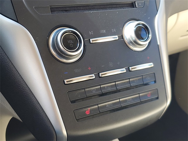 2015 Lincoln MKC Base photo 21