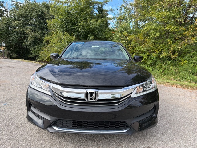 2017 Honda Accord LX photo 2