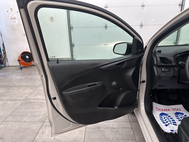 2018 Chevrolet Spark LS photo 13