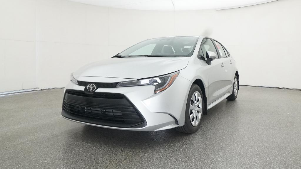 2025 Toyota Corolla LE photo 4