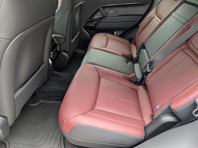 2025 Land Rover Range Rover Sport SE photo 23