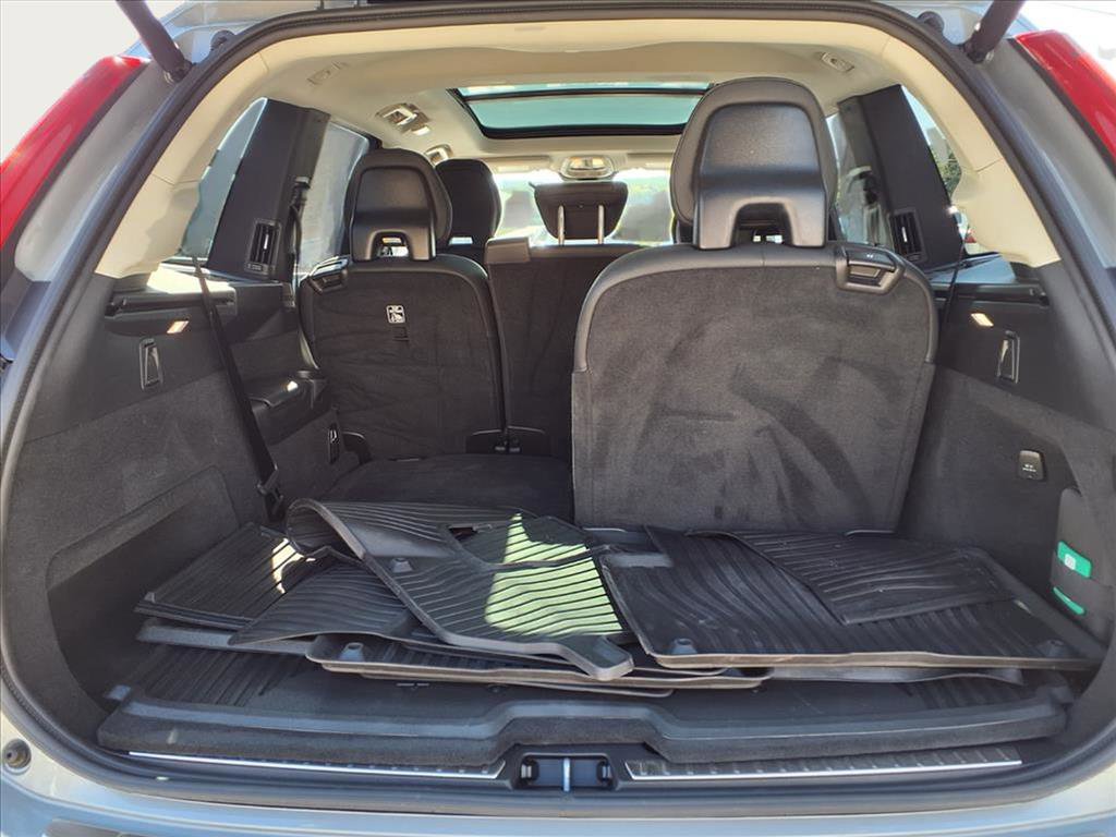 2025 Volvo XC90 B5 Plus photo 14