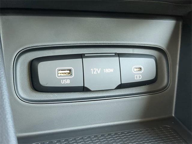 2025 Hyundai Venue SE photo 19