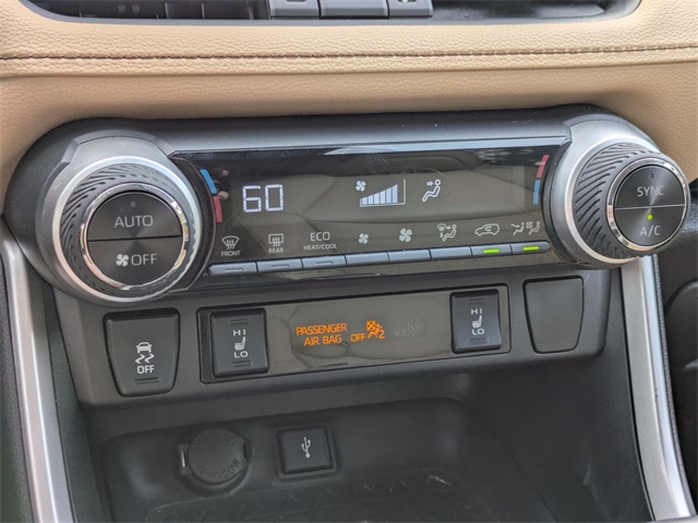 2021 Toyota RAV4 Hybrid XLE Premium photo 19
