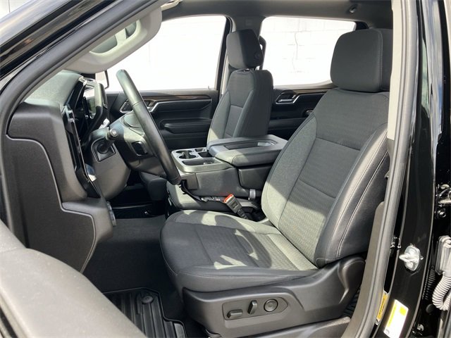 2024 Chevrolet Silverado 1500 LT photo 10