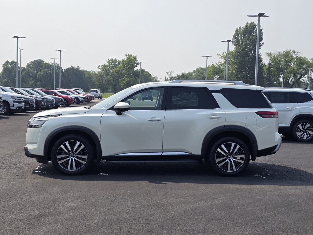 Used 2024 Nissan Pathfinder Platinum with VIN 5N1DR3DK2RC222907 for sale in St. Cloud, Minnesota