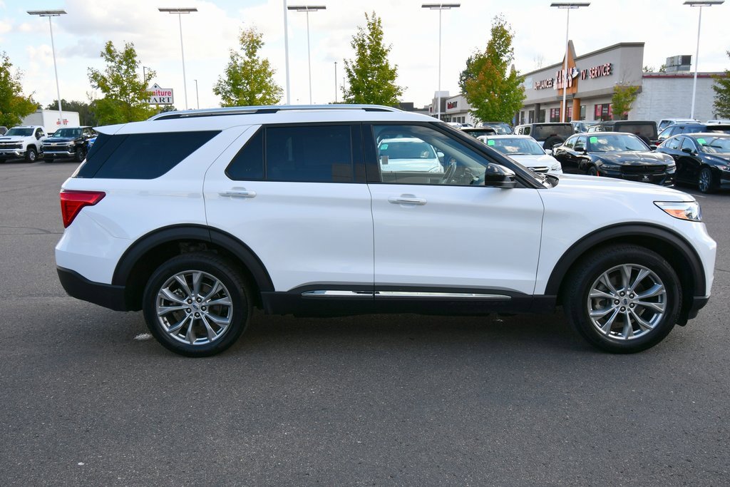 2023 Ford Explorer Limited photo 9