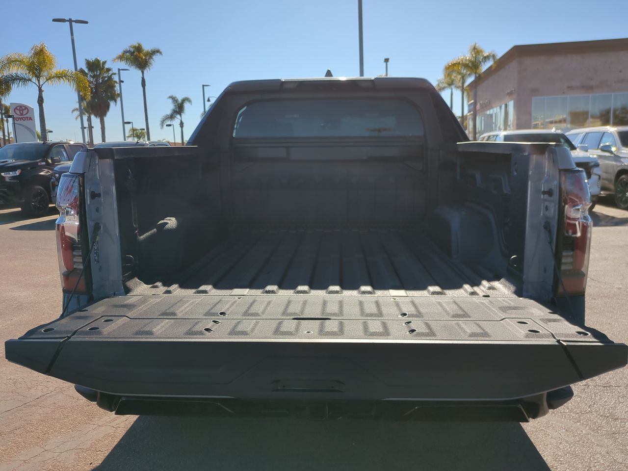 2025 Chevrolet Silverado EV RST photo 23