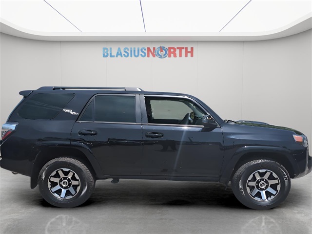 2024 Toyota 4Runner TRD Off-Road photo 4