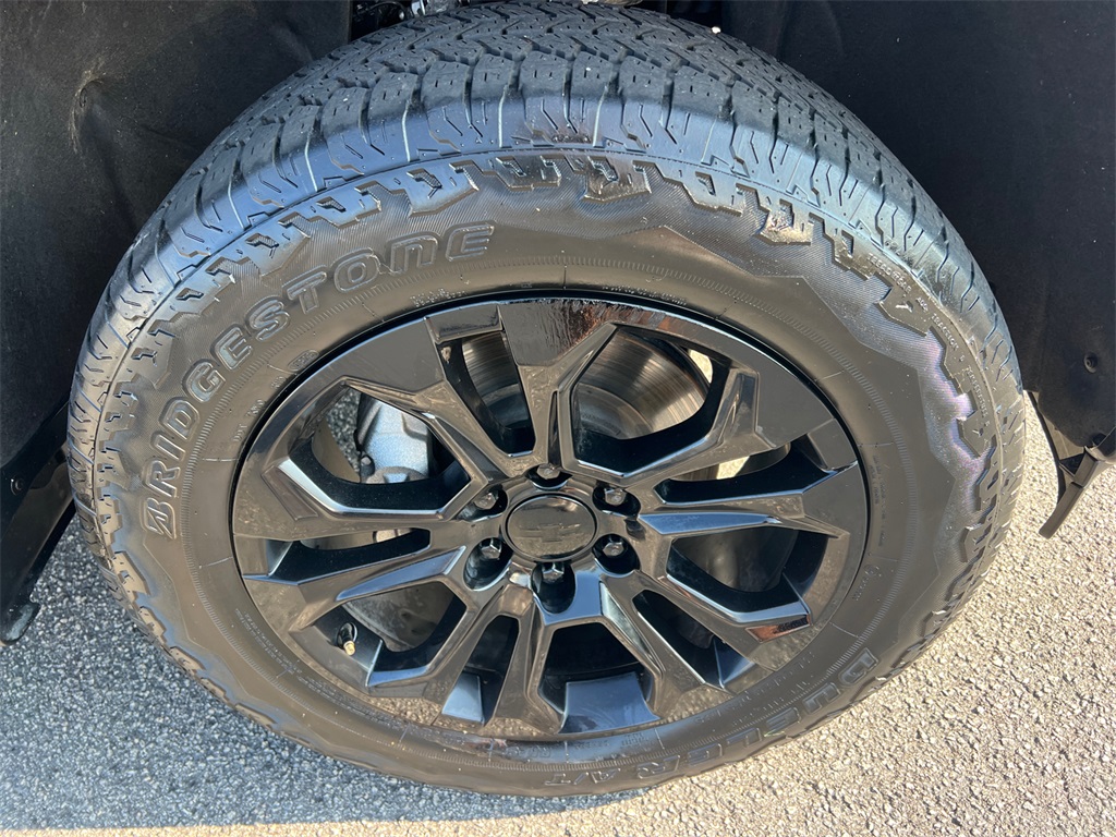 2024 Chevrolet Silverado 1500 High Country photo 10