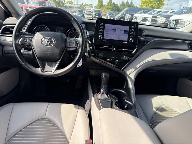 2024 Toyota Camry SE photo 12