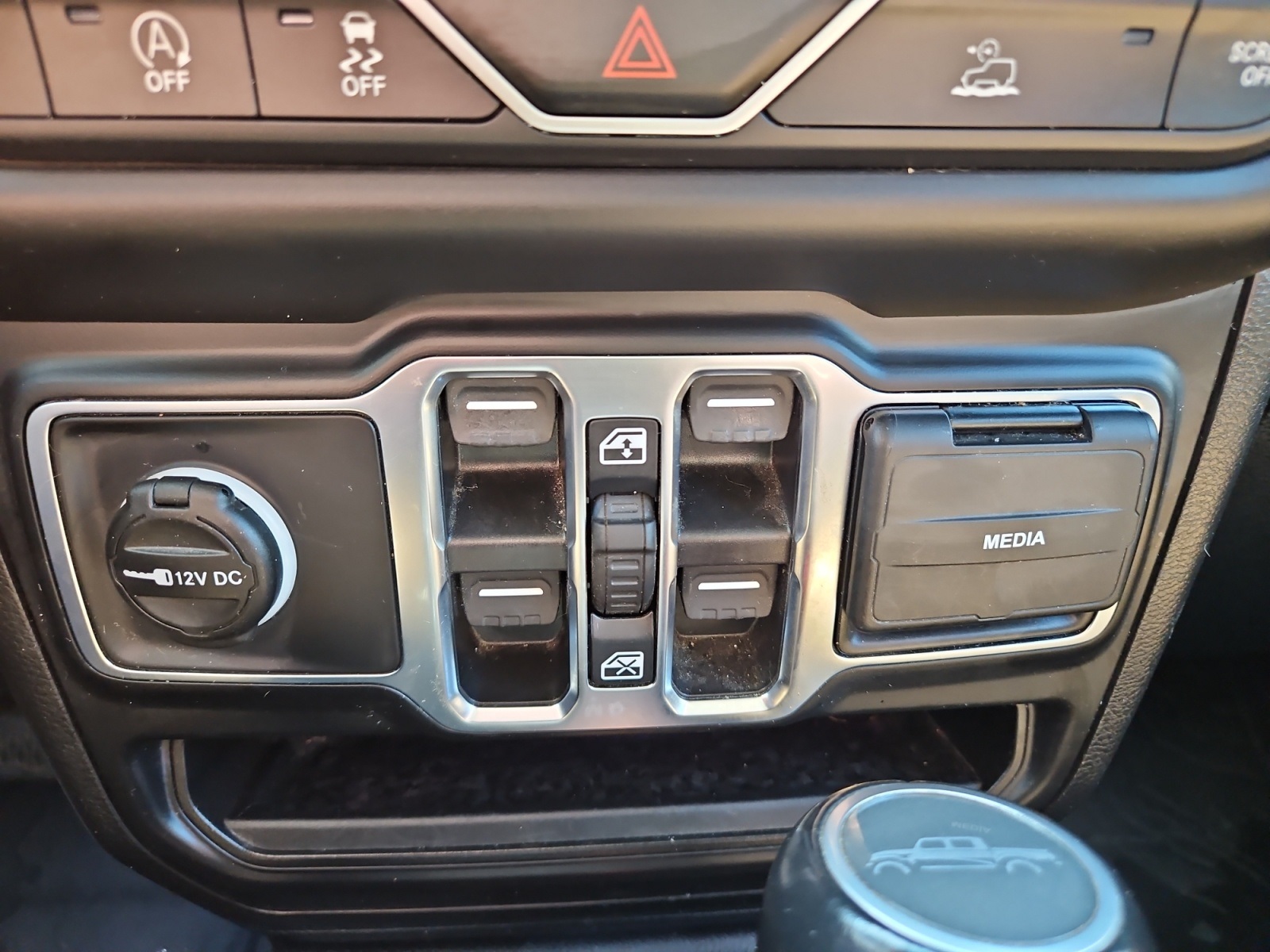 2021 Jeep Gladiator Overland photo 24