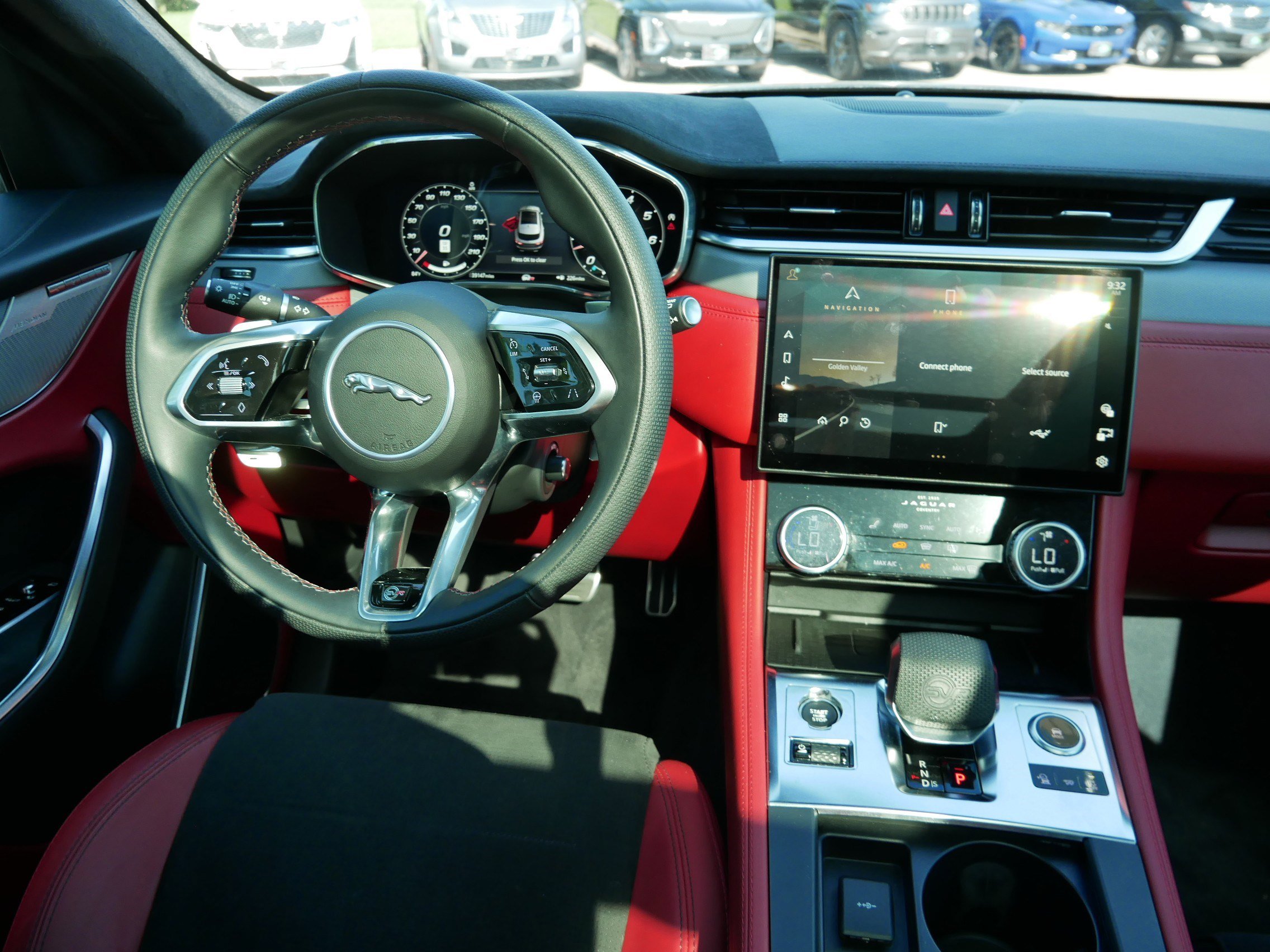 2023 Jaguar F-PACE SVR photo 20