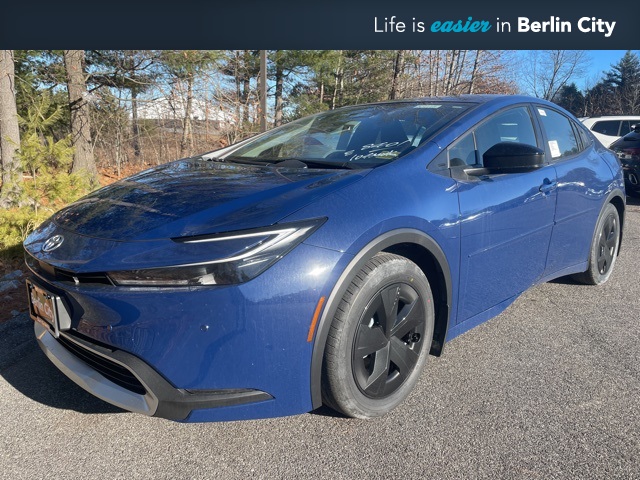 2026 Toyota Prius SE's photo