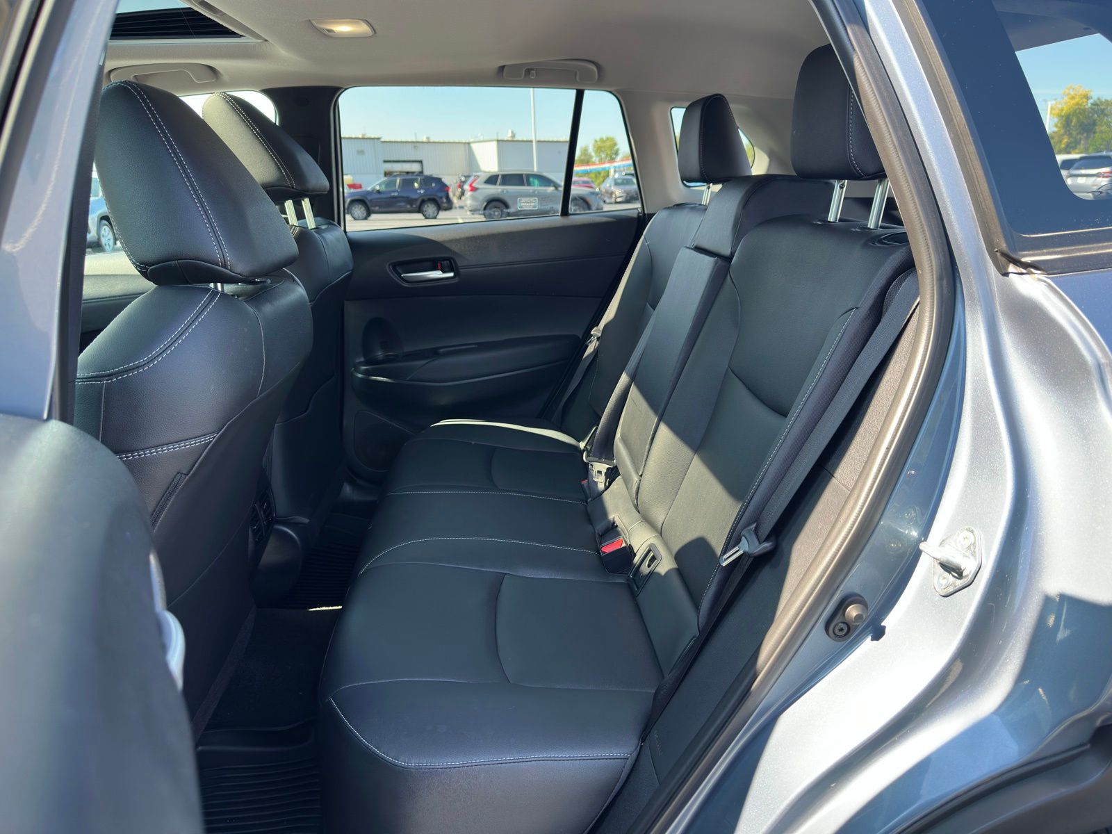 2023 Toyota Corolla Cross XLE photo 26