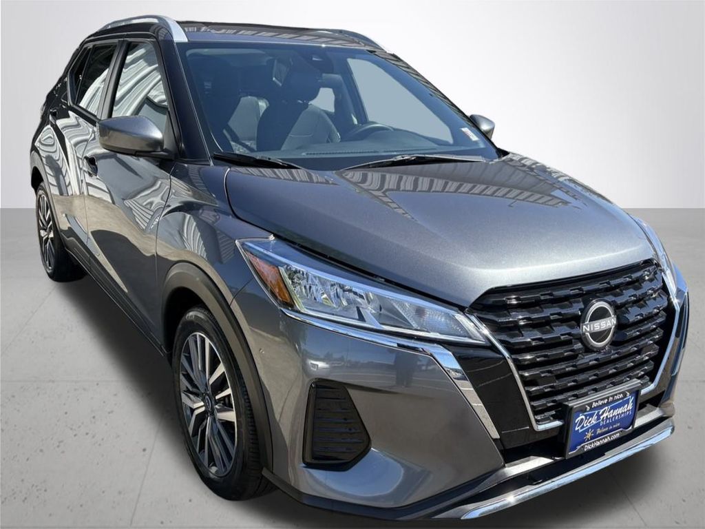 2024 Nissan Kicks SV photo 4