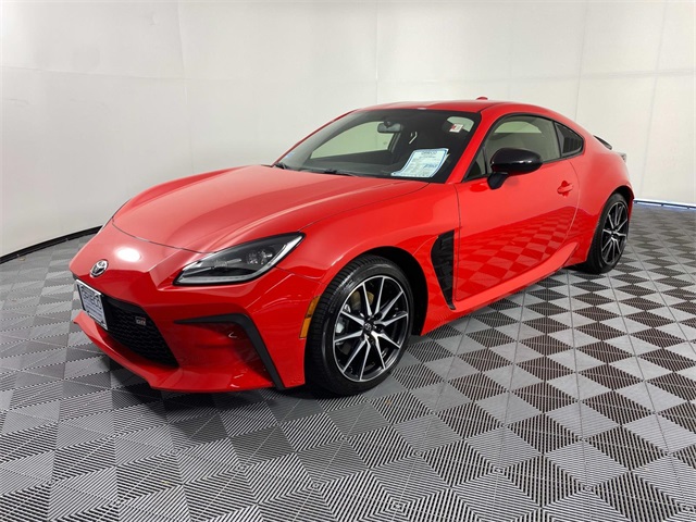 2023 Toyota GR86 Base photo 3