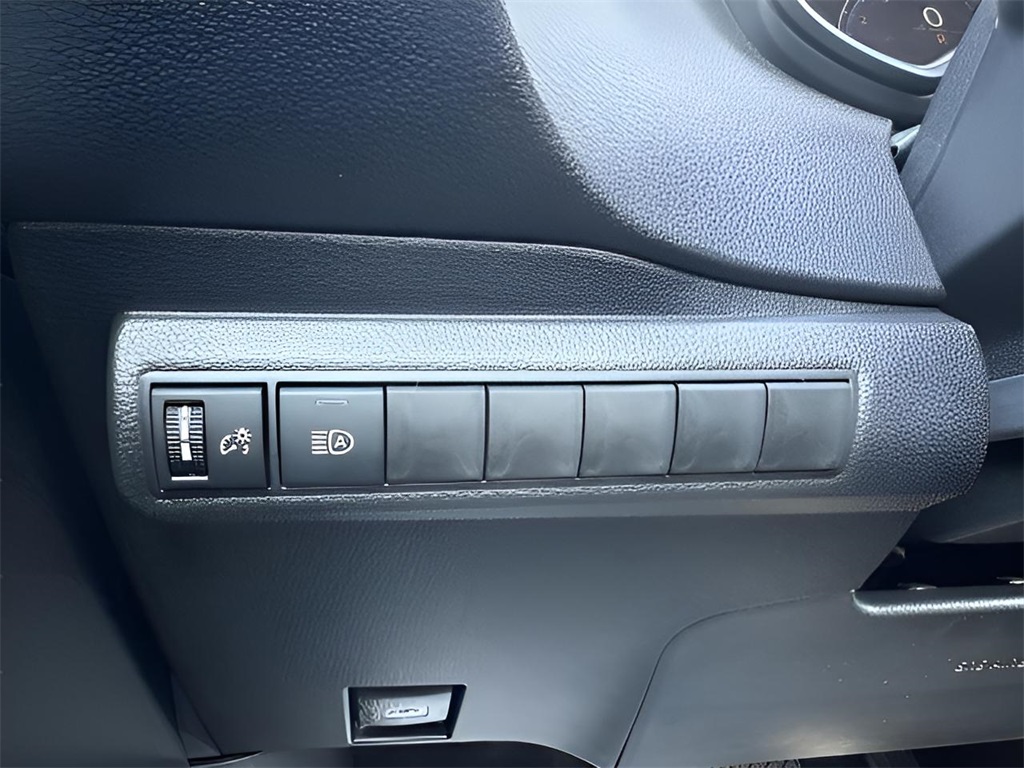 2025 Toyota Corolla SE photo 12