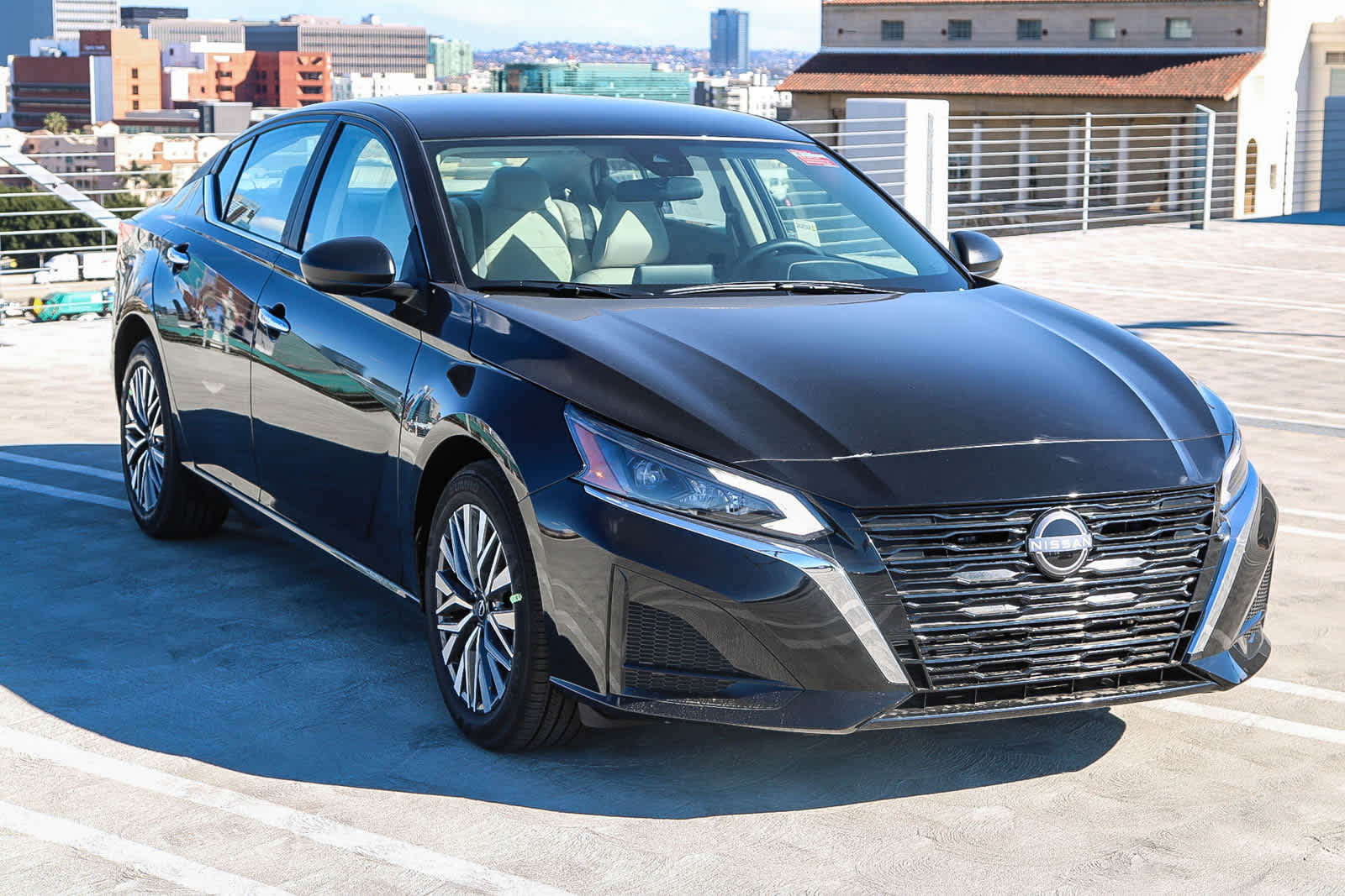 2025 Nissan Altima SV photo 3