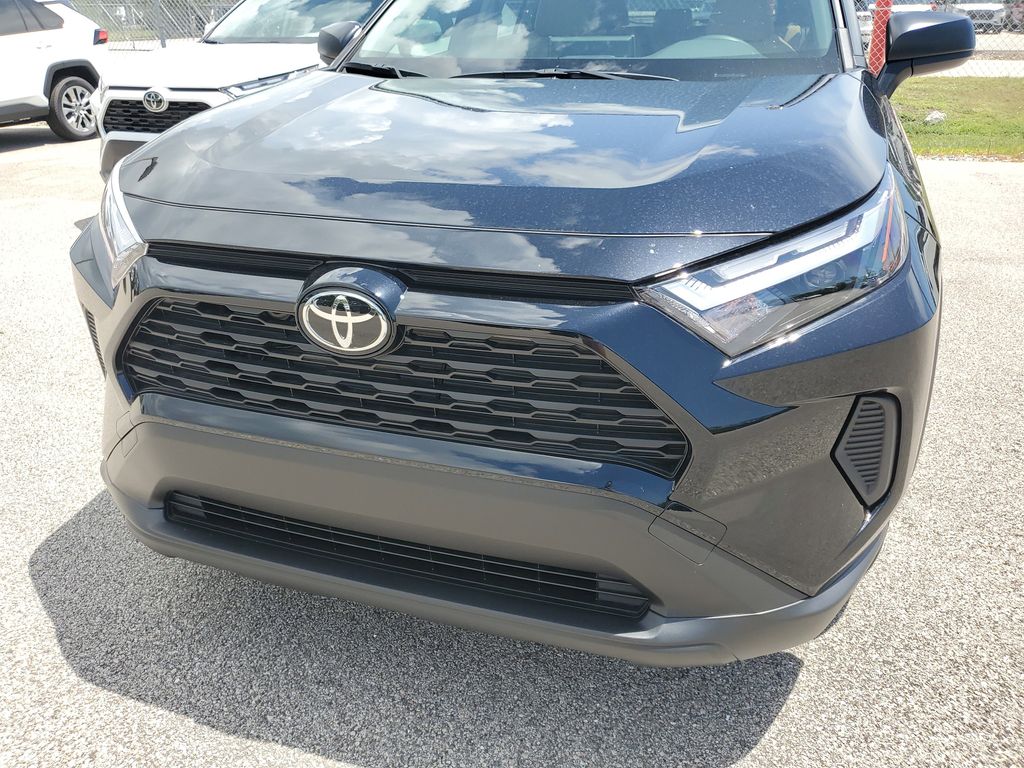 2025 Toyota RAV4 Hybrid LE photo 10