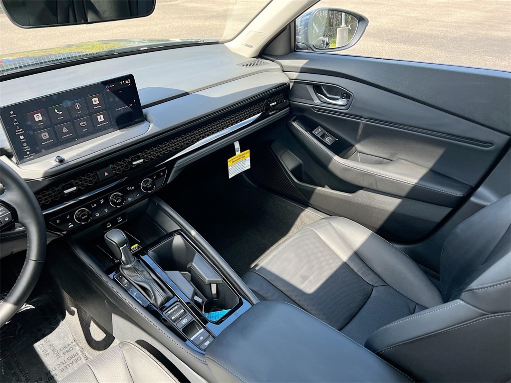 2025 Honda Accord Hybrid Touring photo 27