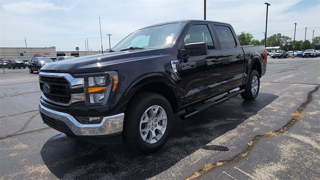 2023 Ford F-150 XL photo 4
