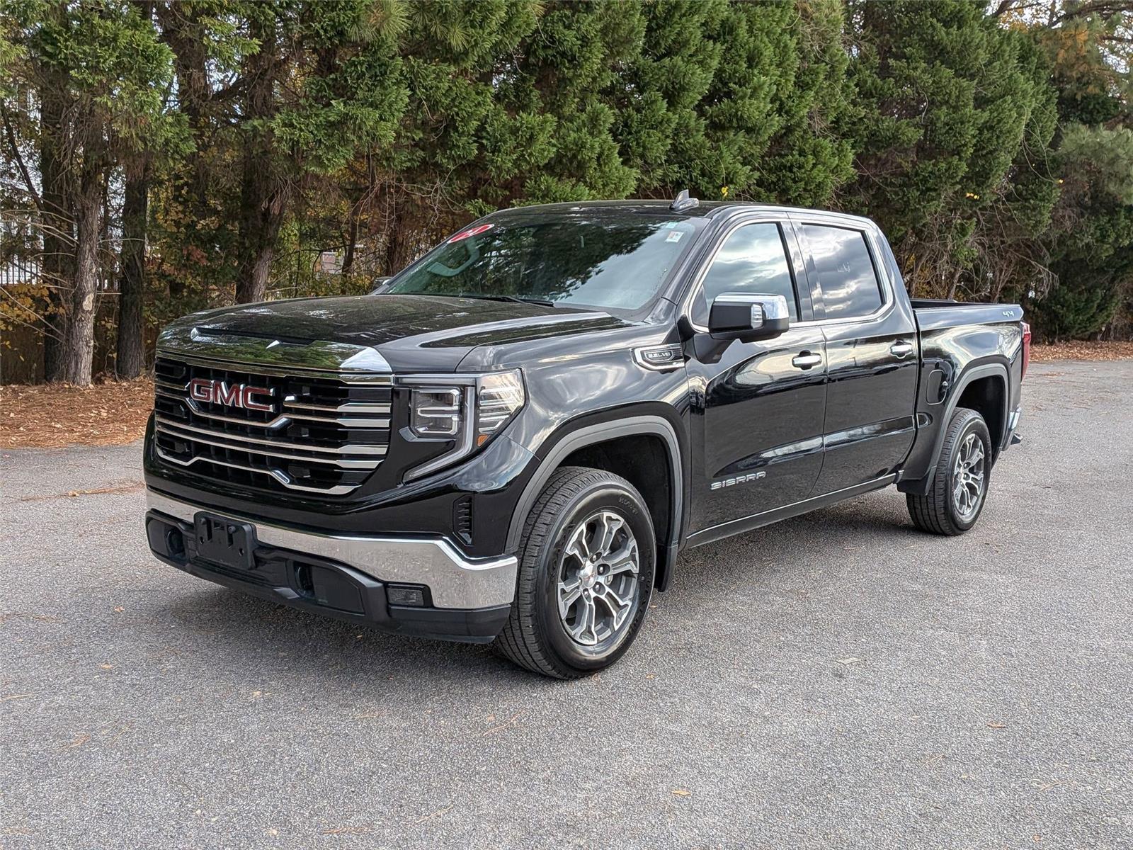 2024 GMC Sierra 1500 SLT's photo